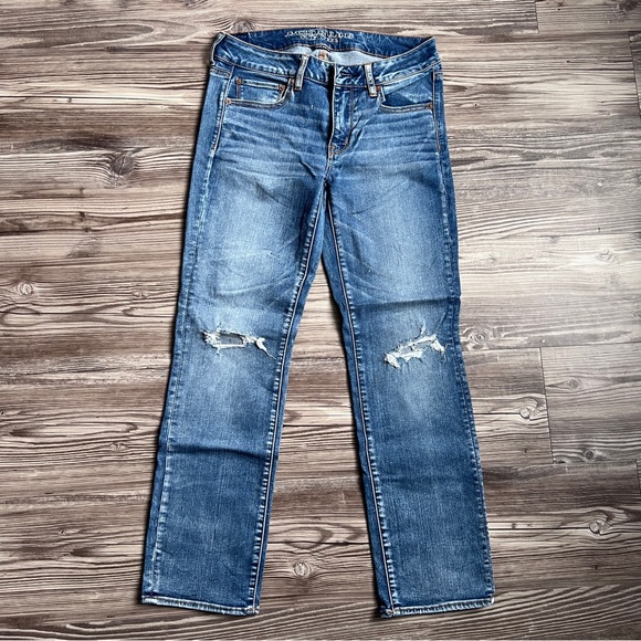 American Eagle Outfitters Denim - American Eagle Straight Leg Jeans 6 Short